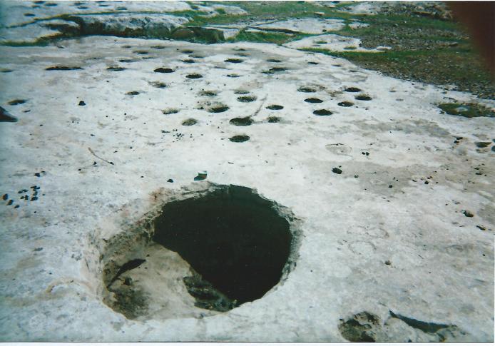Göbekli Tepe Löcher 2